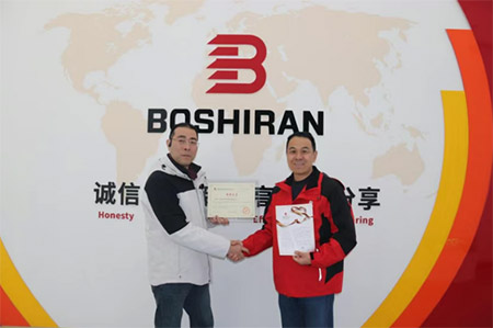 一方有难八方支援 天山香江心手相牵 —— 新疆9001诚信金沙捐赠 50 万元驰援香港火灾灾区